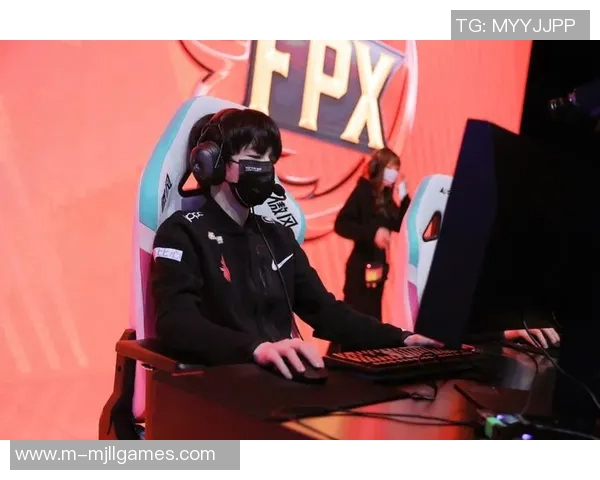 FPX战队在S15LOL赛事中比分与CSGO表现的转变分析与影响探讨